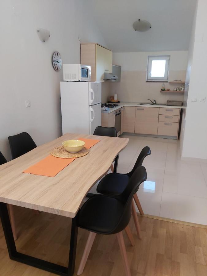 Apartment Niko Vir Ngoại thất bức ảnh