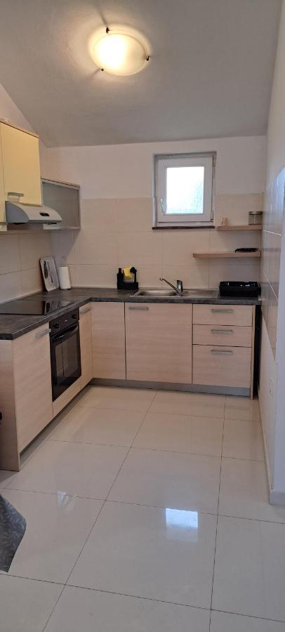 Apartment Niko Vir Ngoại thất bức ảnh